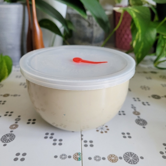 Set of 3 vintage nesting enamel containers with lids - Picture 8 of 8